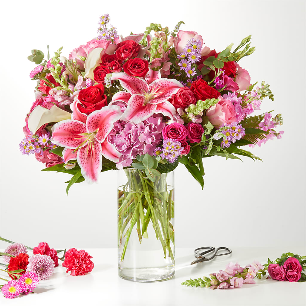 Swooning Over You - A Luxury Florist Original – Bulldog Flowers, Athens GA