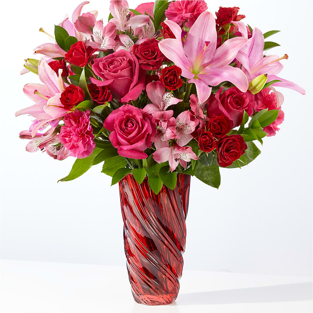 In Love Bouquet with Luxe Swirl Vase – Bulldog Flowers, Athens GA