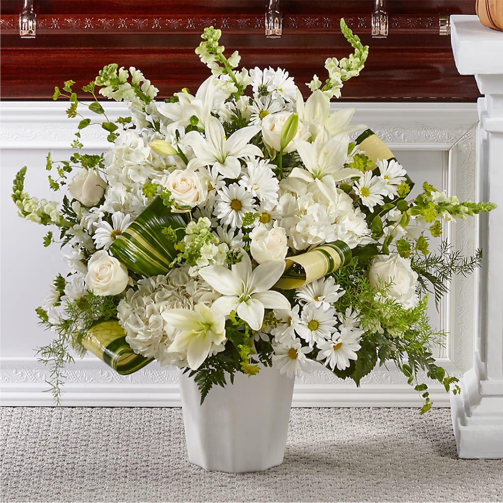 Thoughts of Tranquility Floor Basket – Bulldog Flowers, Athens GA