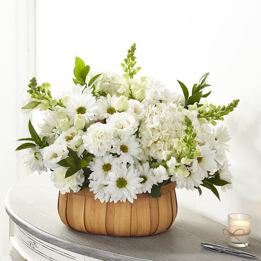Pure Ivory Basket – Bulldog Flowers, Athens GA