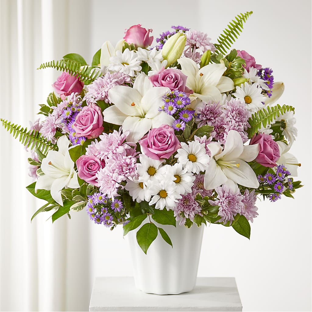 Warmest Thoughts Tabletop Basket – Bulldog Flowers, Athens GA