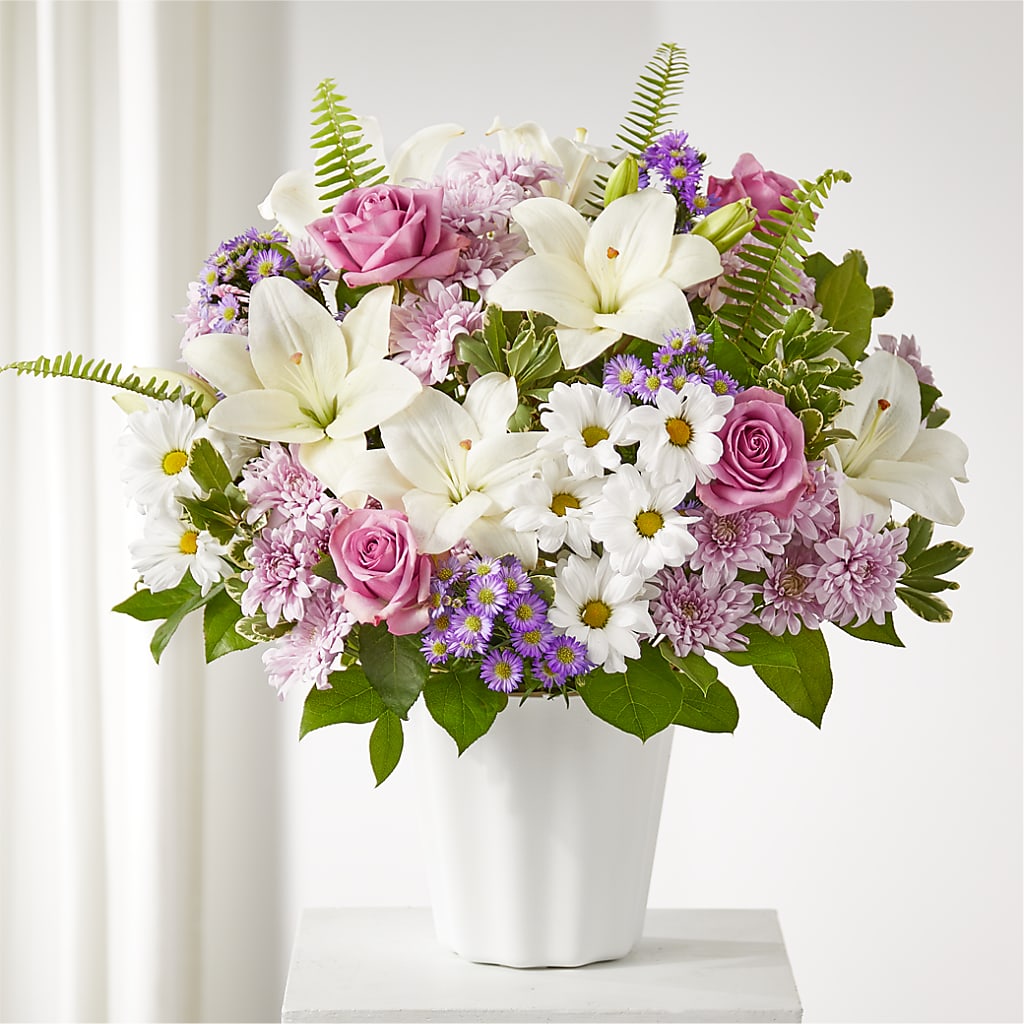 Warmest Thoughts Tabletop Basket – Bulldog Flowers, Athens GA