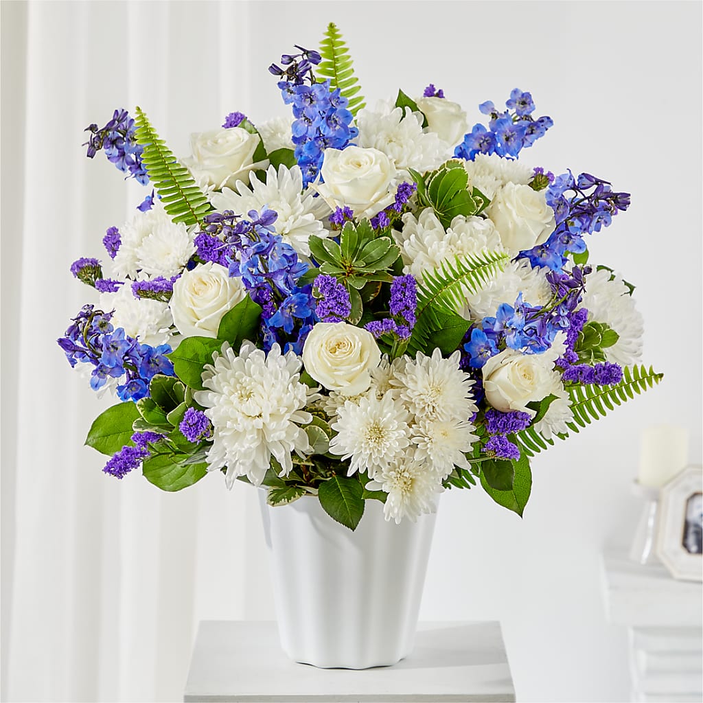 Hold Dear Tabletop Basket – Bulldog Flowers, Athens GA