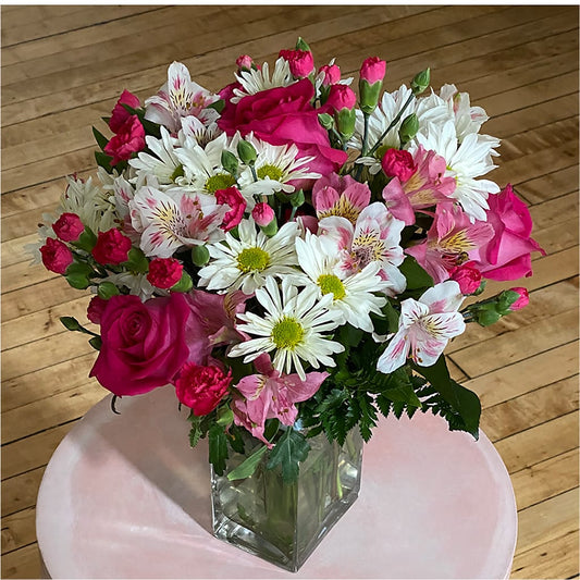 Sweet Surprises® Bouquet – Bulldog Flowers, Athens GA