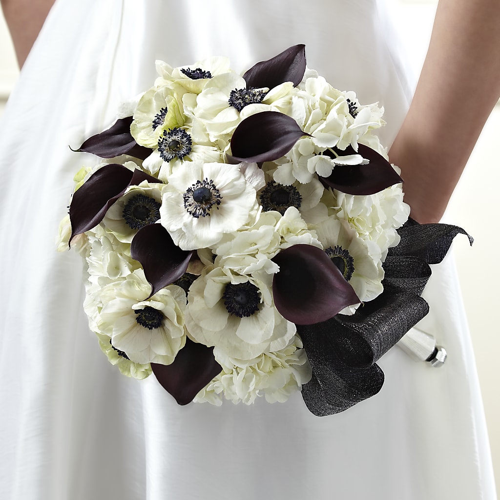 To Have and To Hold Bouquet – Bulldog Flowers, Athens GA