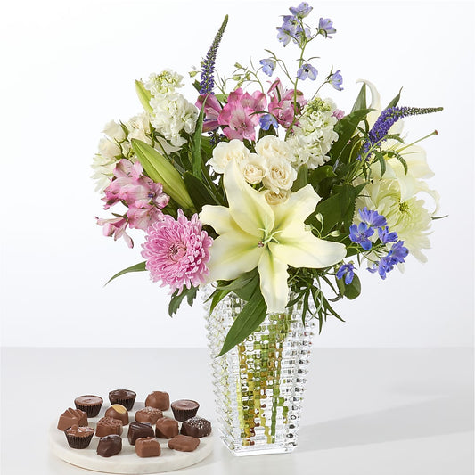 Winter Celebration Bouquet –  Bulldog Flowers, Athens GA