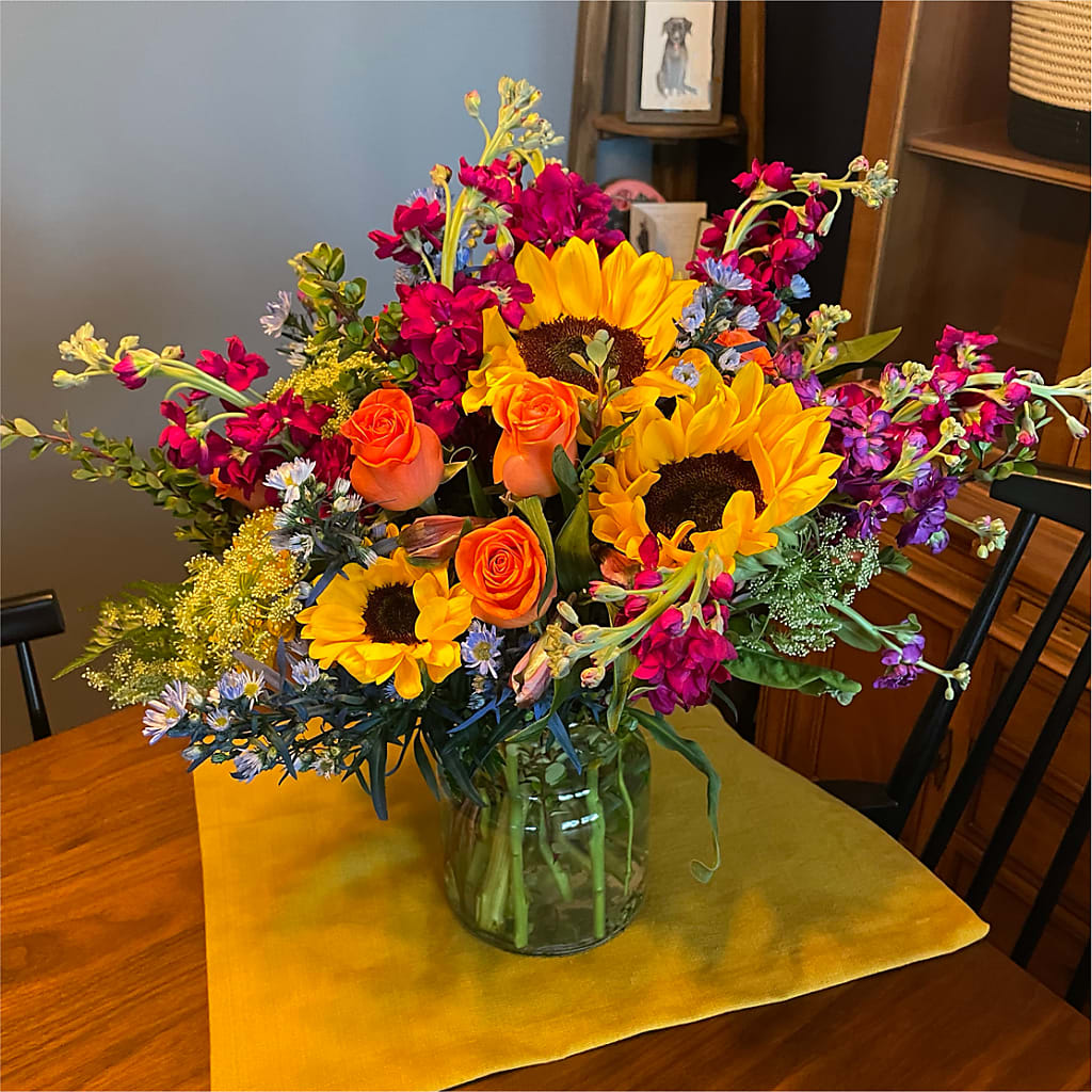 Rays of Life Bouquet –  Bulldog Flowers, Athens GA