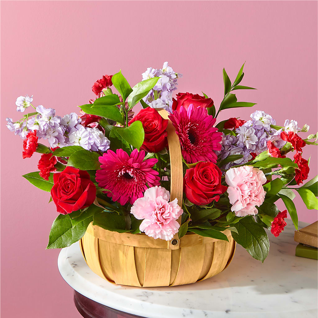 Pink Picnic Basket –  Bulldog Flowers, Athens GA