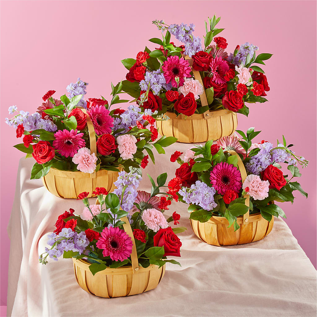 Pink Picnic Basket –  Bulldog Flowers, Athens GA