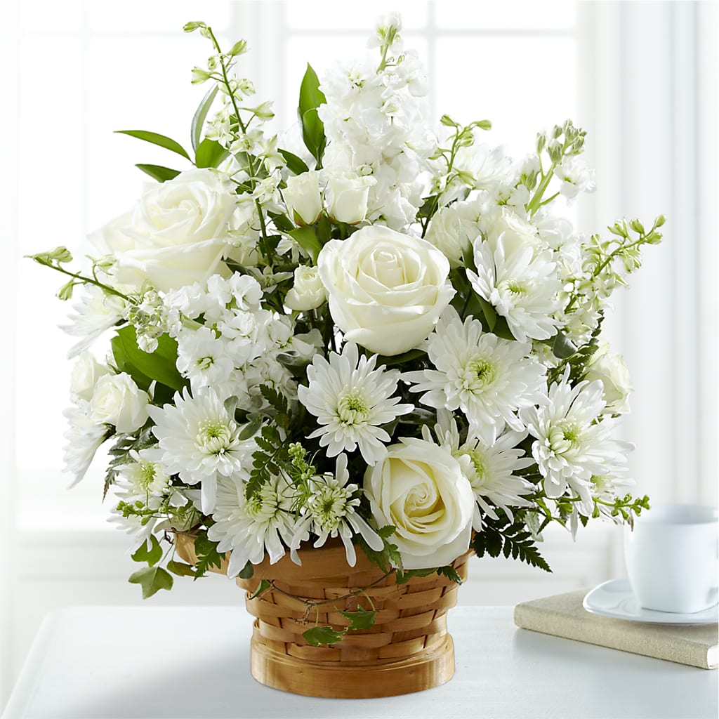 Heartfelt Condolences Arrangement –  Bulldog Flowers, Athens GA