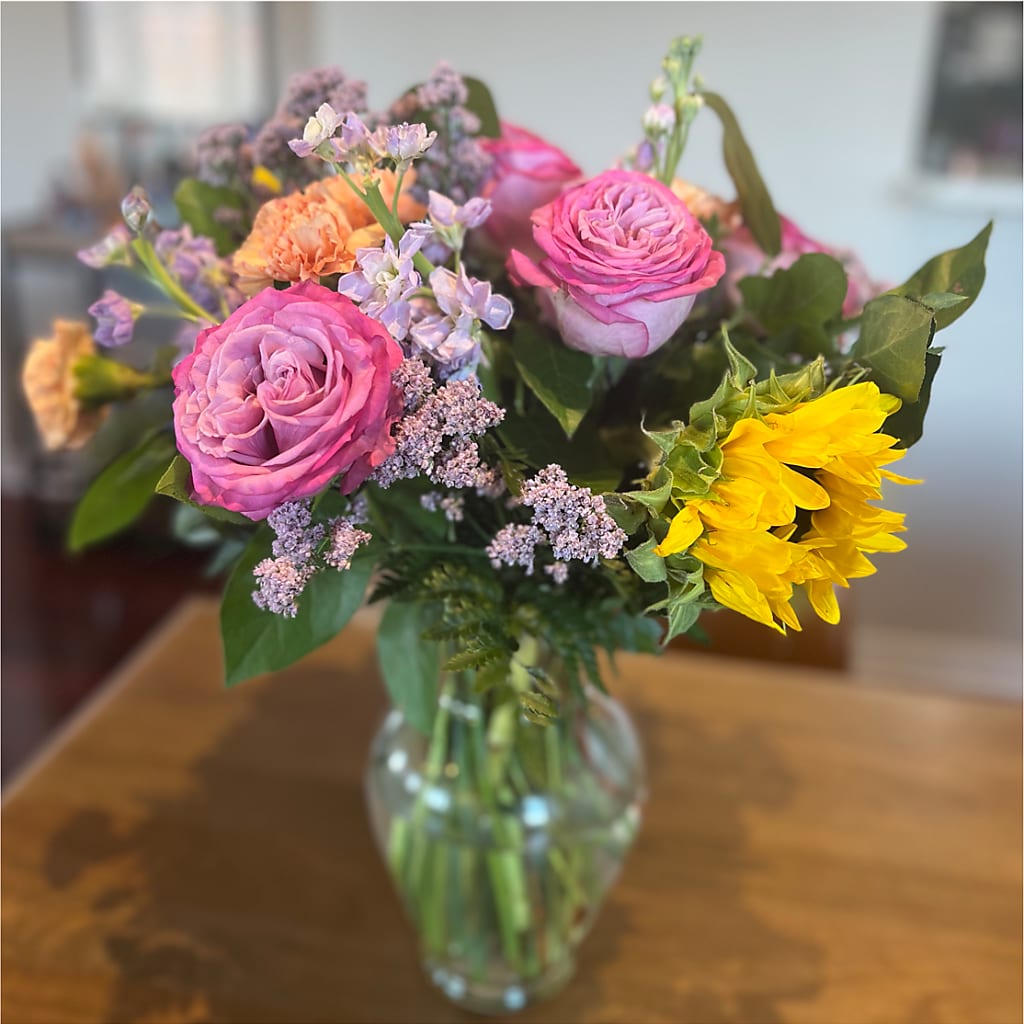 Yellow Brick Road Bouquet –  Bulldog Flowers, Athens GA