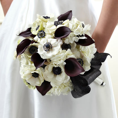 To Have and To Hold Bouquet –  Bulldog Flowers, Athens GA