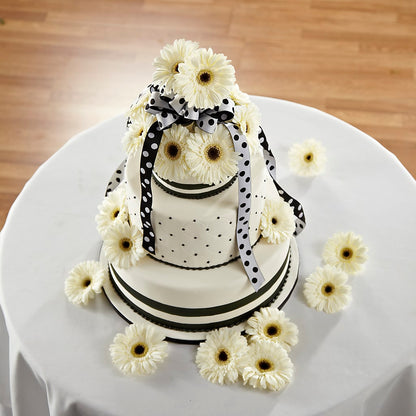 Simple Sophistication Cake Décor –  Bulldog Flowers, Athens GA